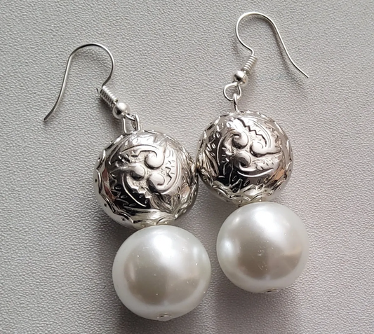 Classy Lady Earrings